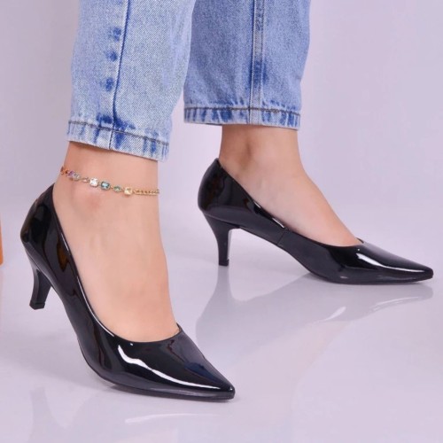 Scarpin Beira Rio Salto Baixo Verniz Preto - Scarpin Beira Rio